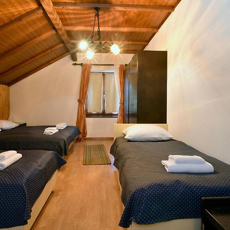 Gostilna Lokve Bed and Breakfast Exteriör bild