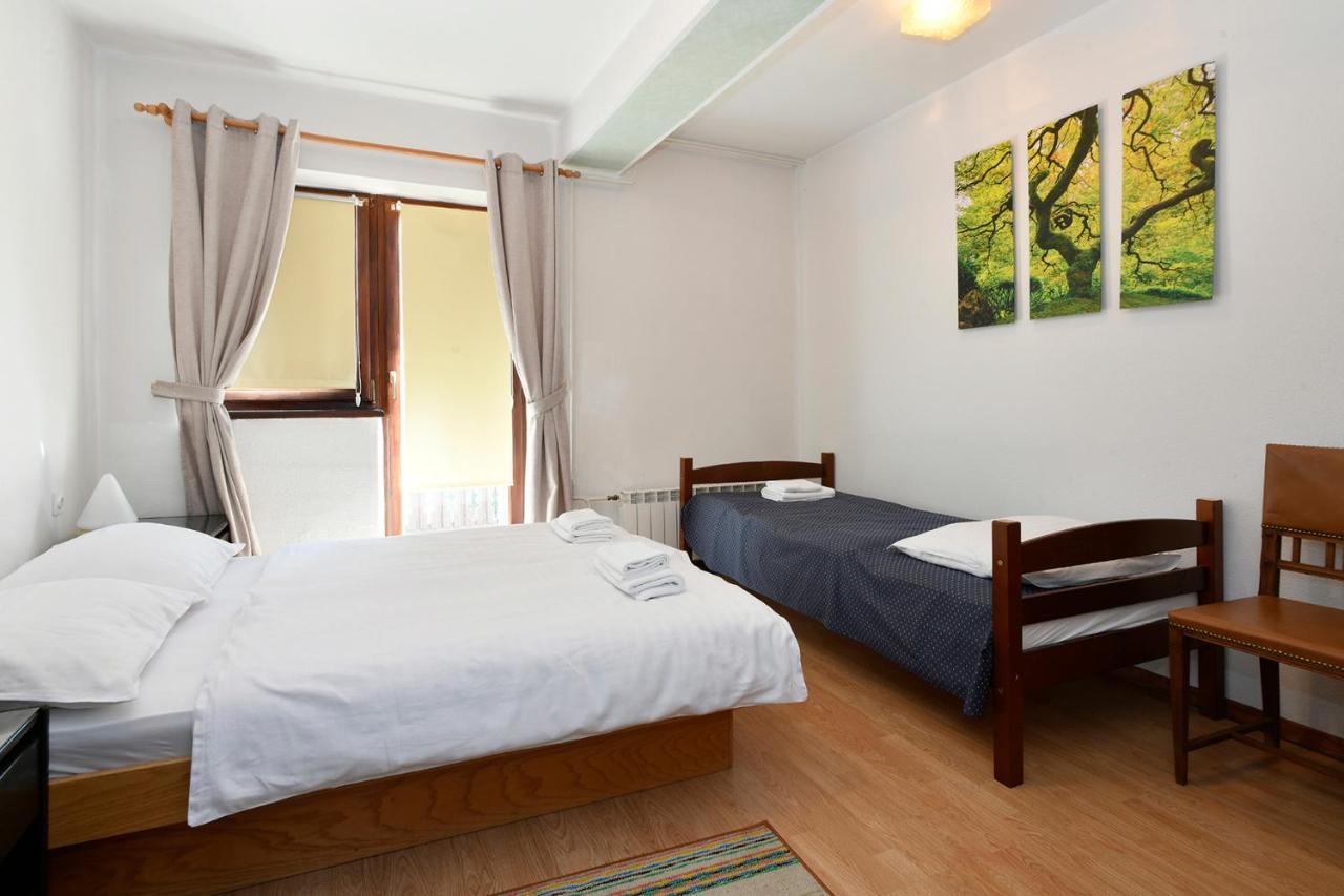 Gostilna Lokve Bed and Breakfast Exteriör bild