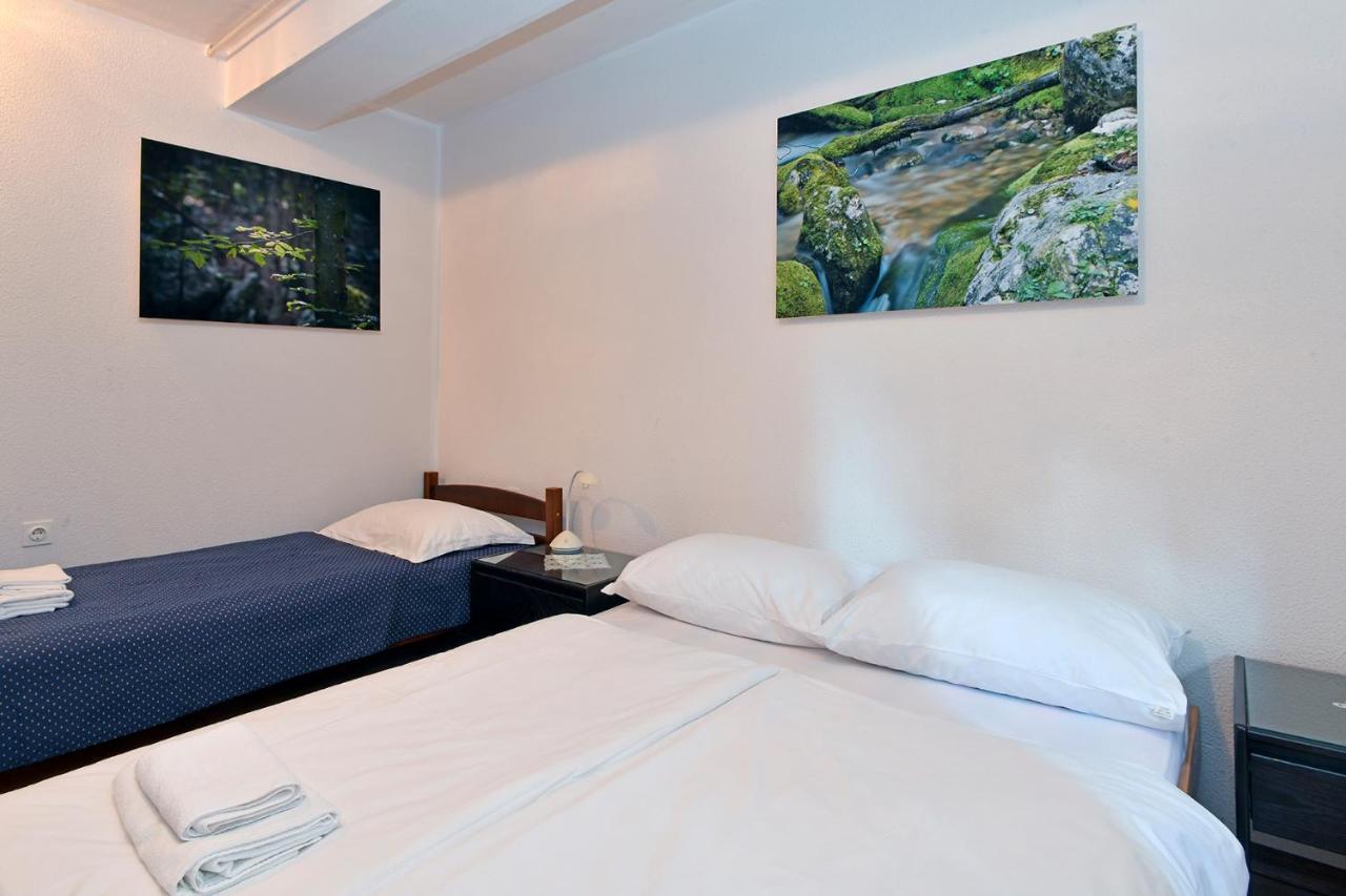 Gostilna Lokve Bed and Breakfast Exteriör bild