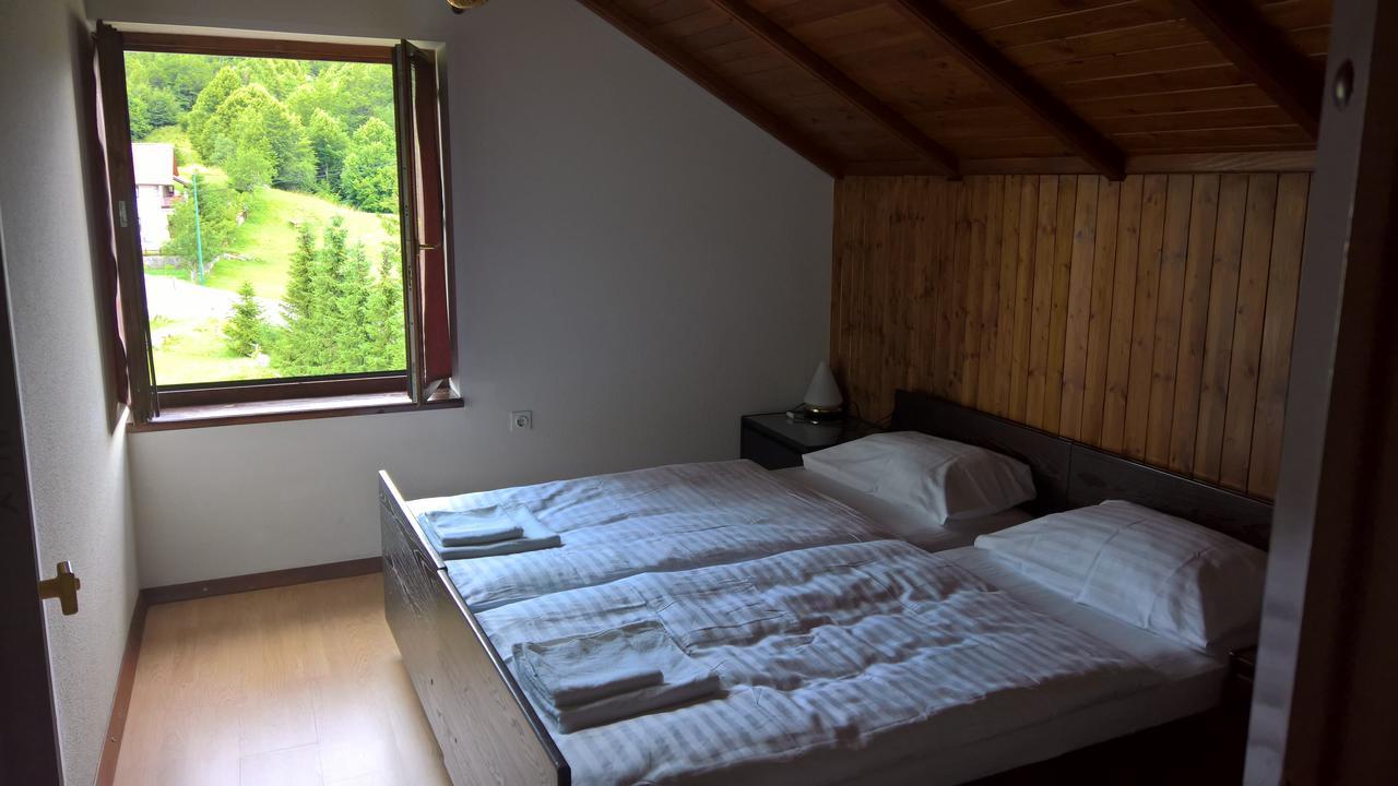 Gostilna Lokve Bed and Breakfast Exteriör bild