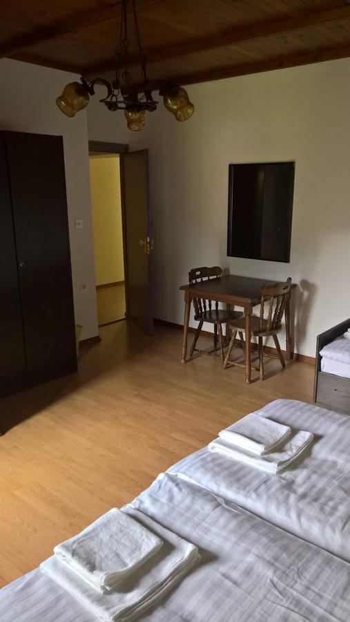 Gostilna Lokve Bed and Breakfast Exteriör bild