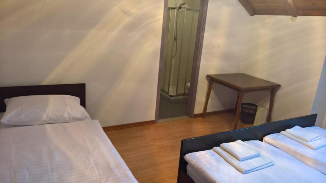 Gostilna Lokve Bed and Breakfast Exteriör bild